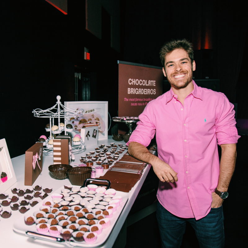 Luciano Brilho, dono da Oh My Gosh Brigadeiros
