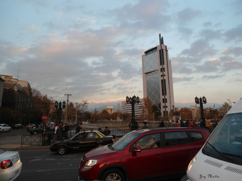 Edificio da Movistar (ex-Telefonica) en Providencia/Bellavista