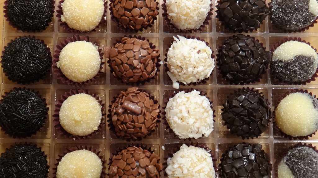 ... mais brigadeiros gourmet (Foto: Ingrid Gellert)