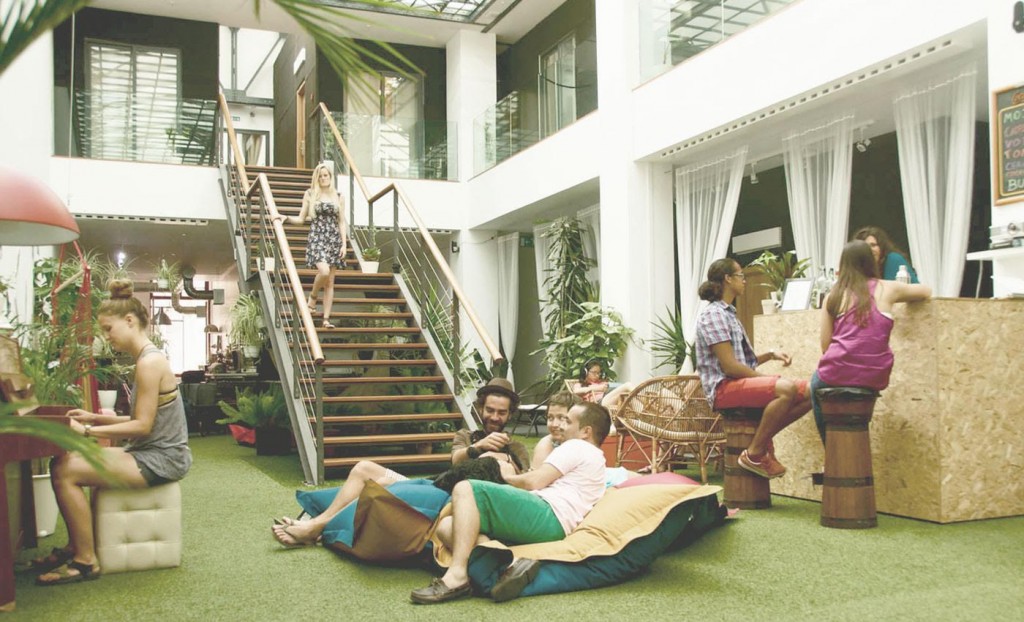 Brasileiras Pelo Mundo – Viaje o mundo e não gaste nada com acomodação