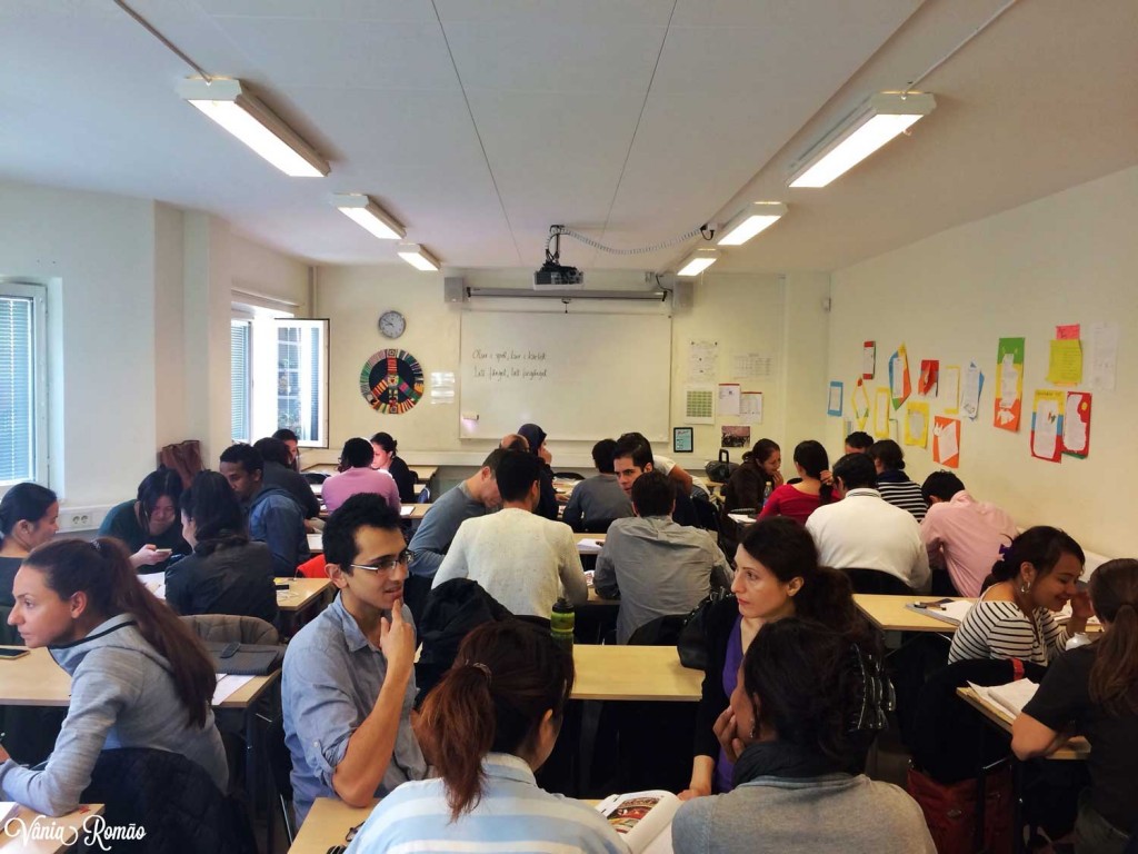 Sala de aula na Folkuniversitetet em Estocolmo