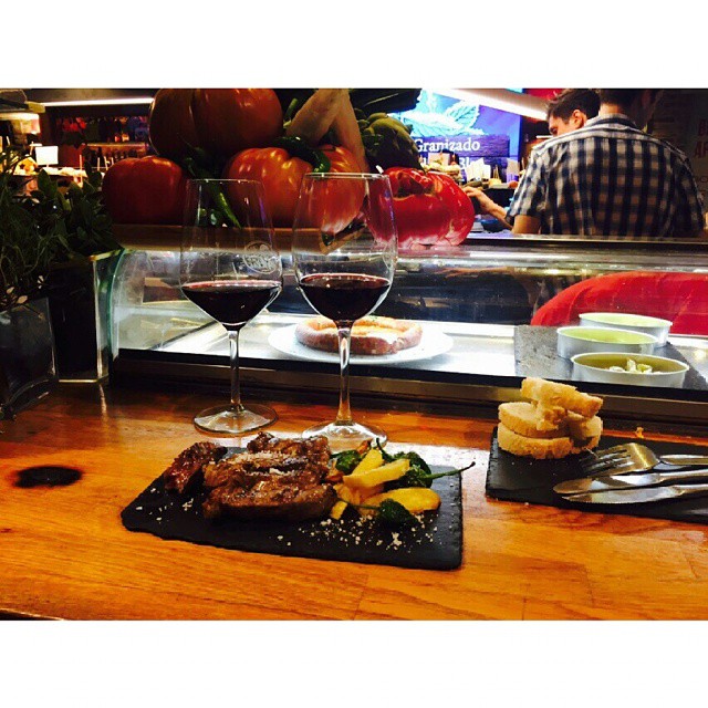 Vinho e tapas - acervo pessoal