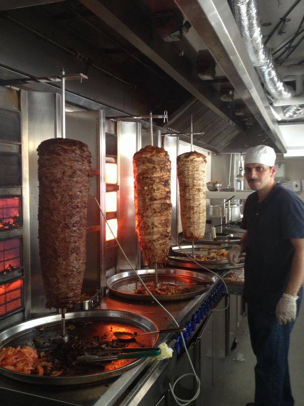 Alguma das opcoes de shawarma 10264520_394580354014754_4843071168351332882_n