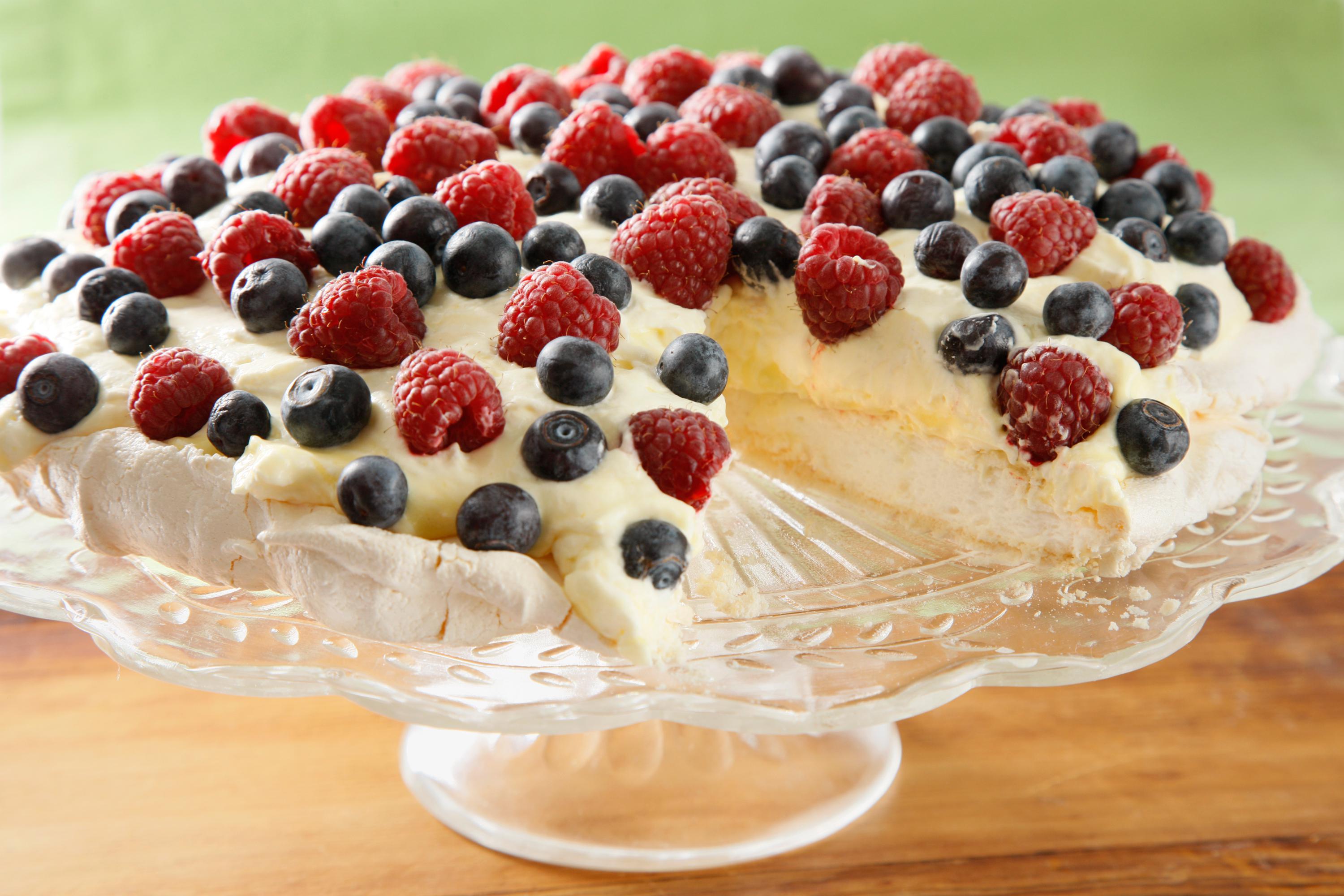 29539_pavlova_lemon_curd1