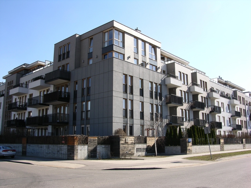 Prédio mais modernos no bairro de Wilanów em Varsóvia. Fonte: Pixabay