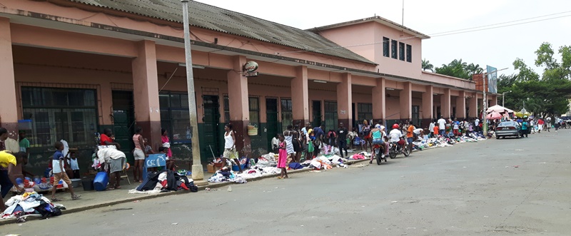 FOTO 2 - Mercado Municipal de São Tomé