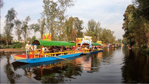 Trajineras em Xochimilco