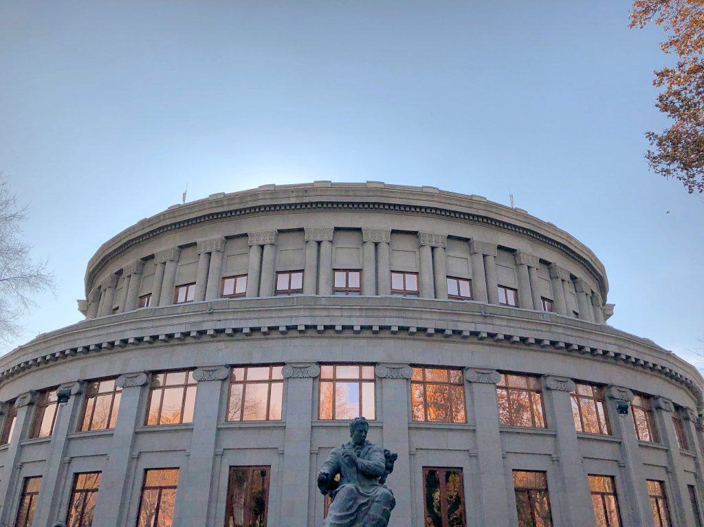 A ópera e a tradição musical armênia