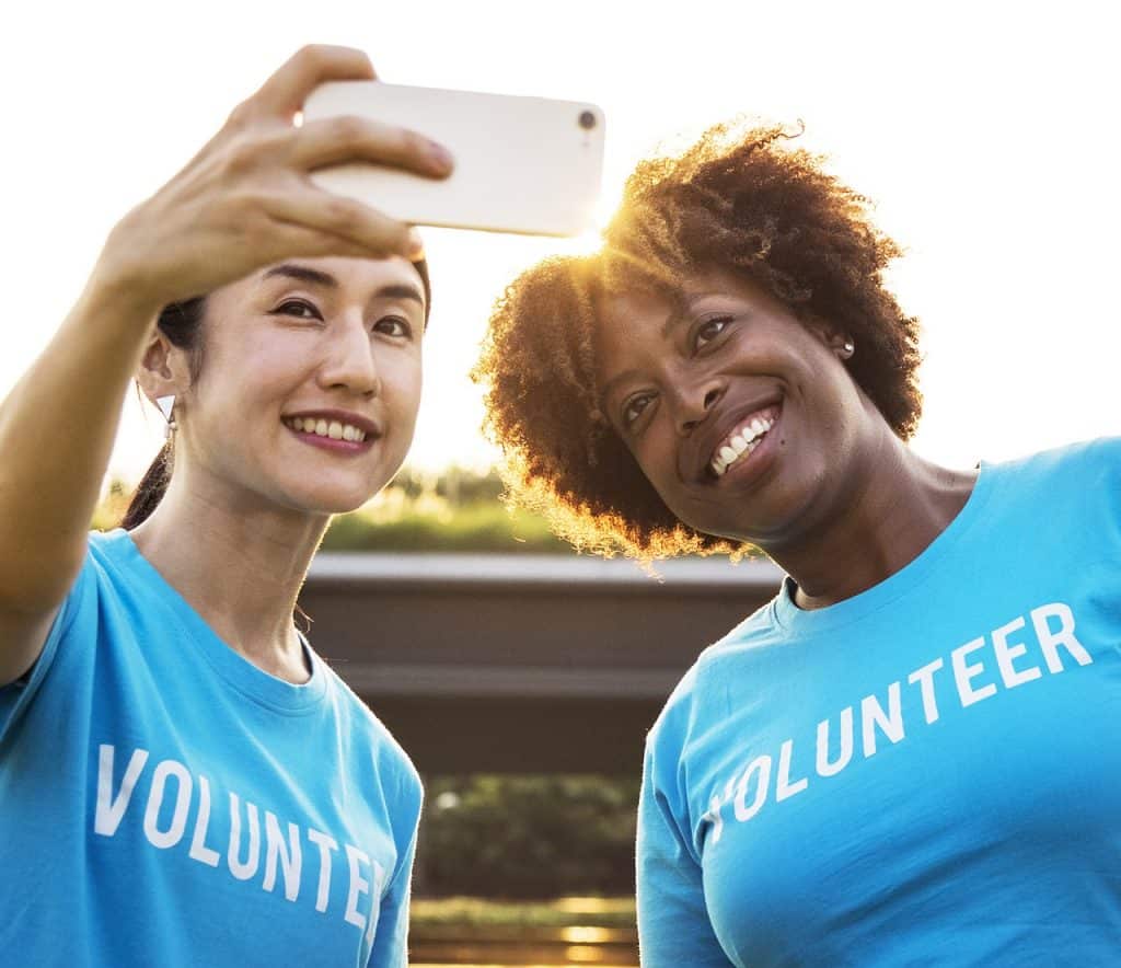 O voluntariado na vida dos expatriados